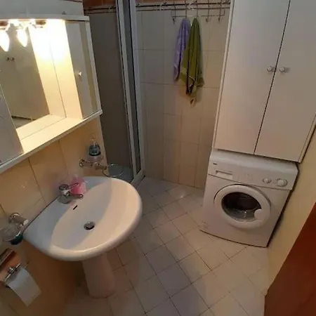 Love Saranda Apartments * ساراندا
