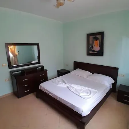 Love Saranda Apartments ساراندا